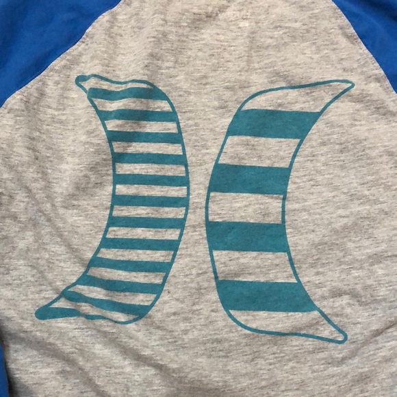 Hurley 3/4 sleeve raglan (baseball) shirt - Picture 3 of 5